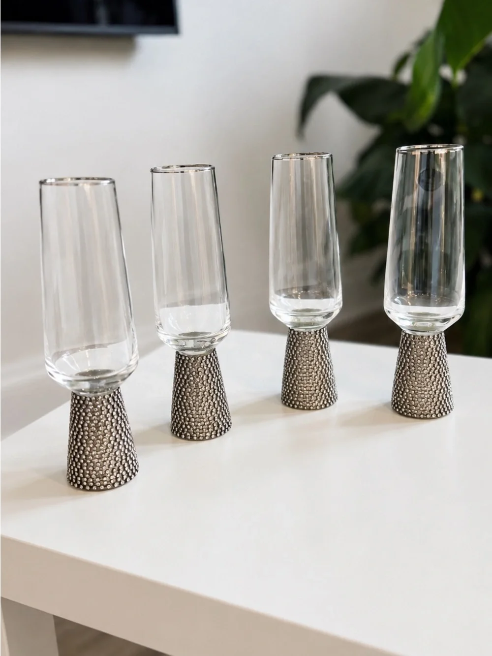 Set of 4 Handmade Crystal Champagne Flutes Silver Rhinestone Base Glasses 7.5”